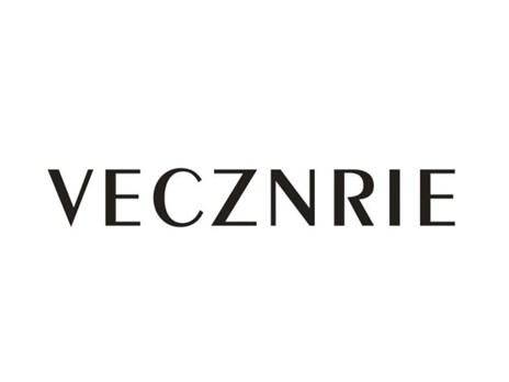 VECZNRIE（仿范思哲英文）